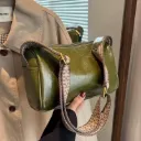 A large handbag for women for this fall and winter, made of luxurious, distinctive material, and a pillow bag.